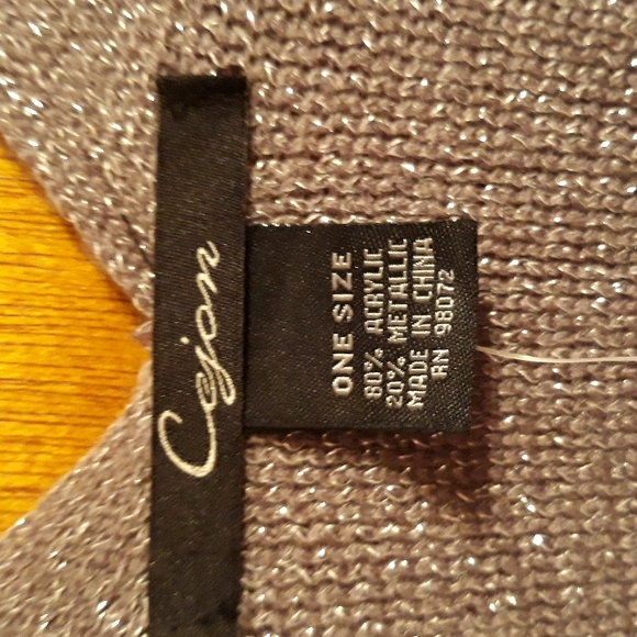 Cejon shrugs from Annie sez - Picture 4 of 5